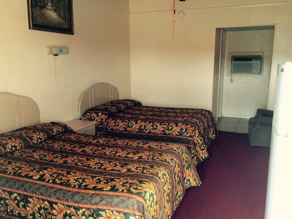 Relax Inn Goldthwaite 外观 照片